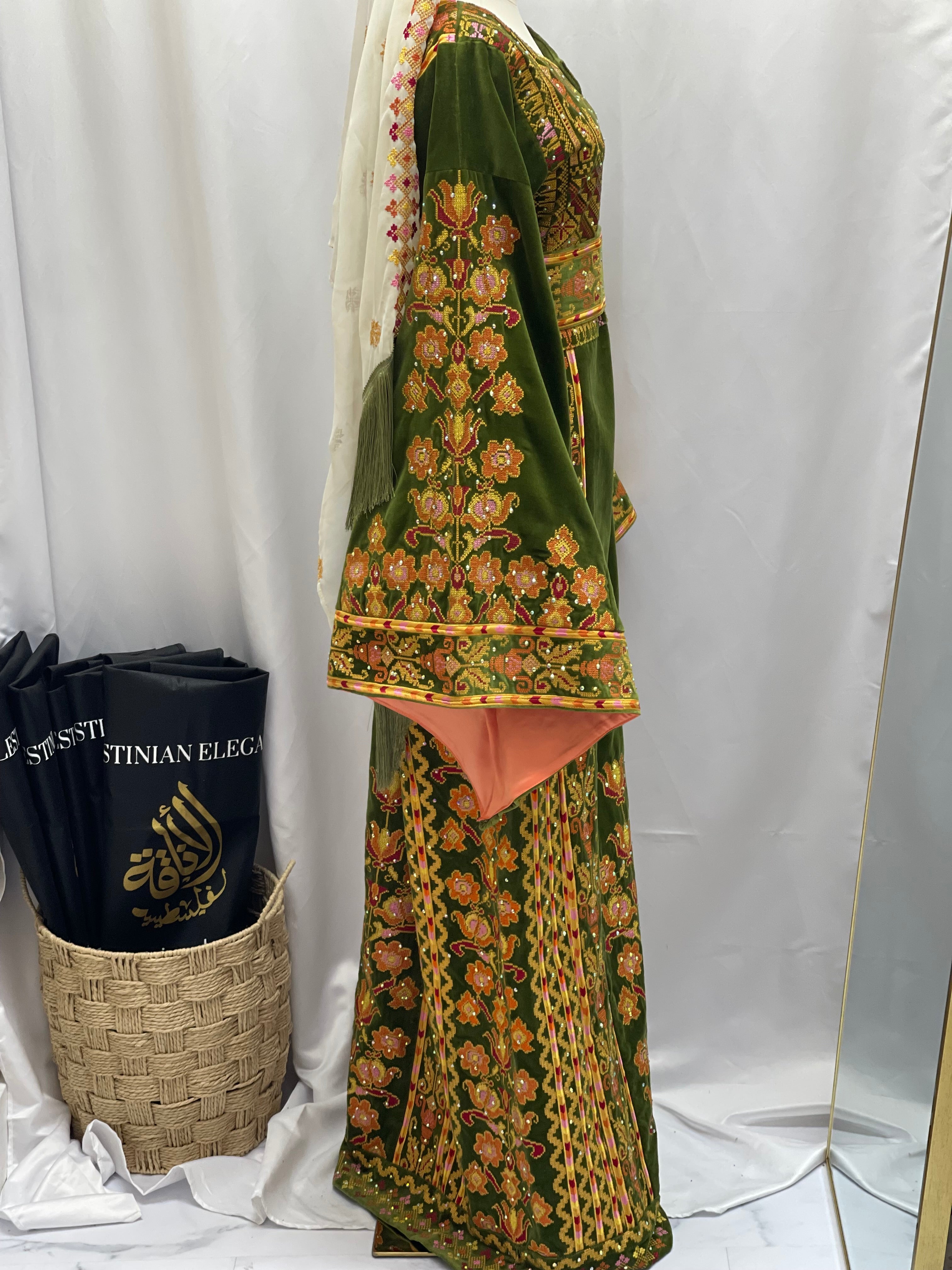 New High Quality Embroidered Velvet Measurements With Overskirt Palestinian Elegance