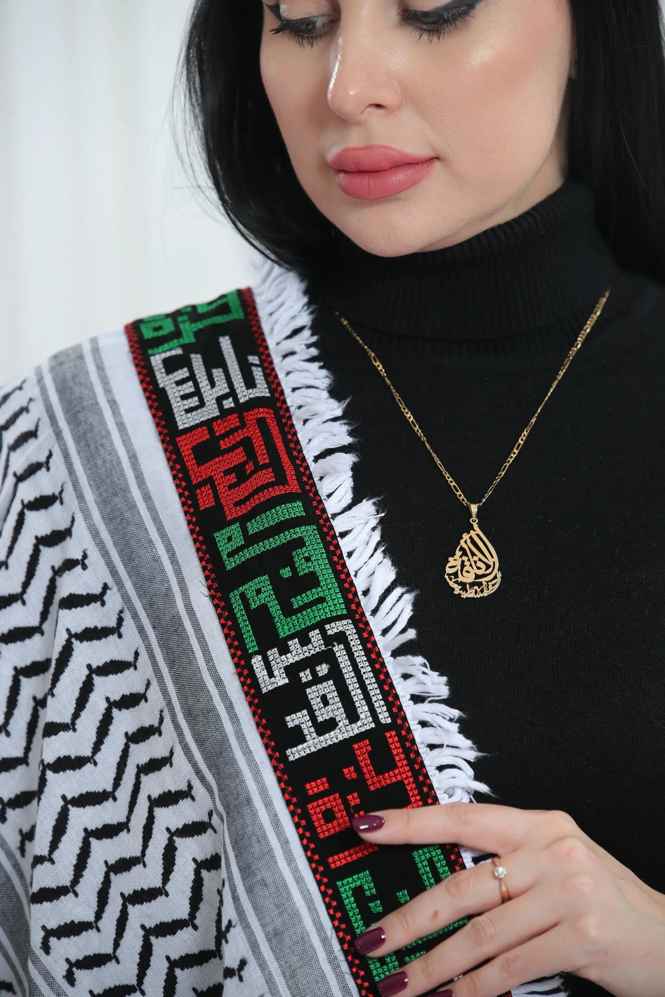 Cultural Masterpiece: The Palestine City’s Embroidered Kuffia Palestinian Elegance