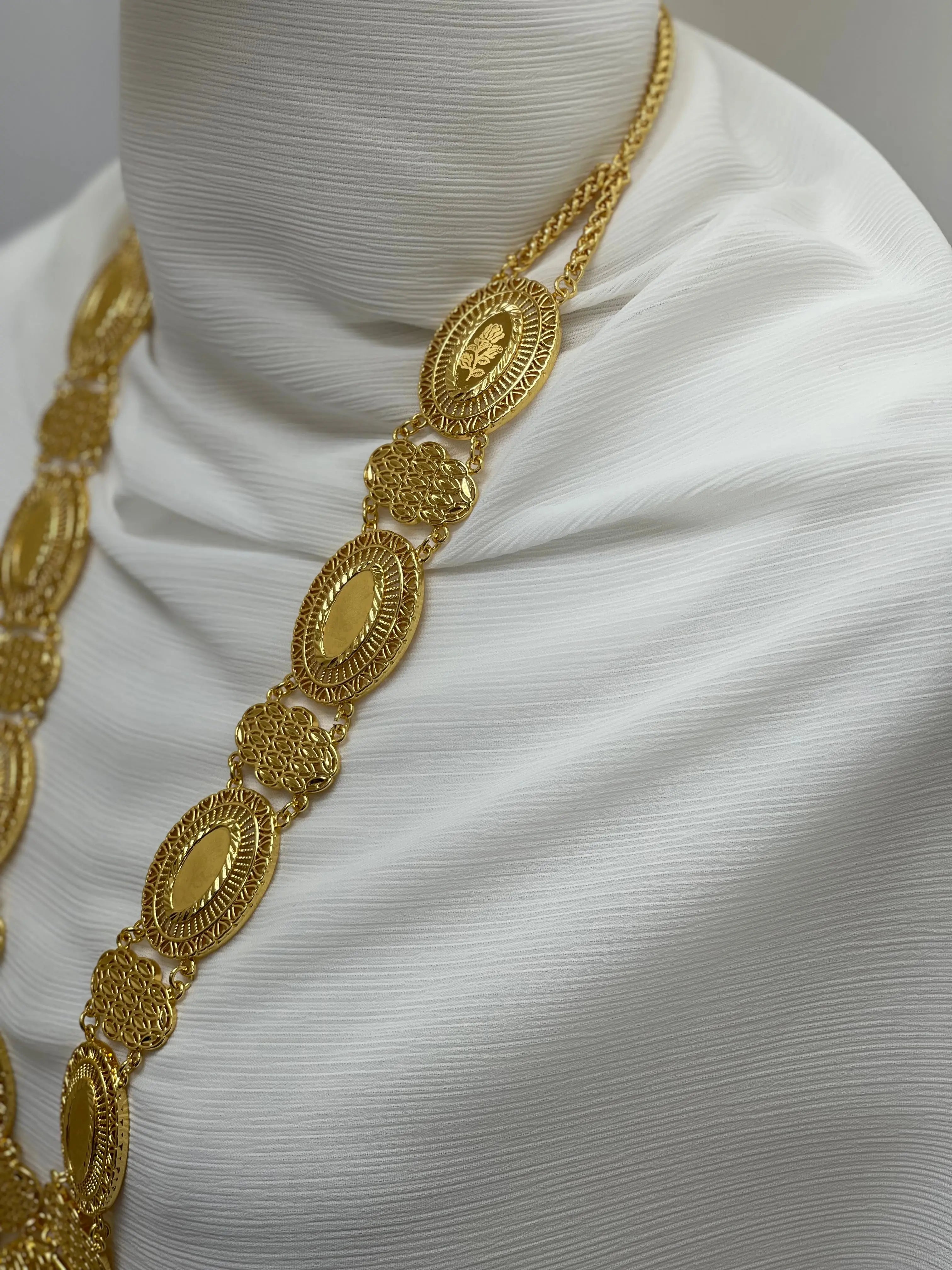 Precision and Versatility: Oval Ounca Klada Palestinian Elegance