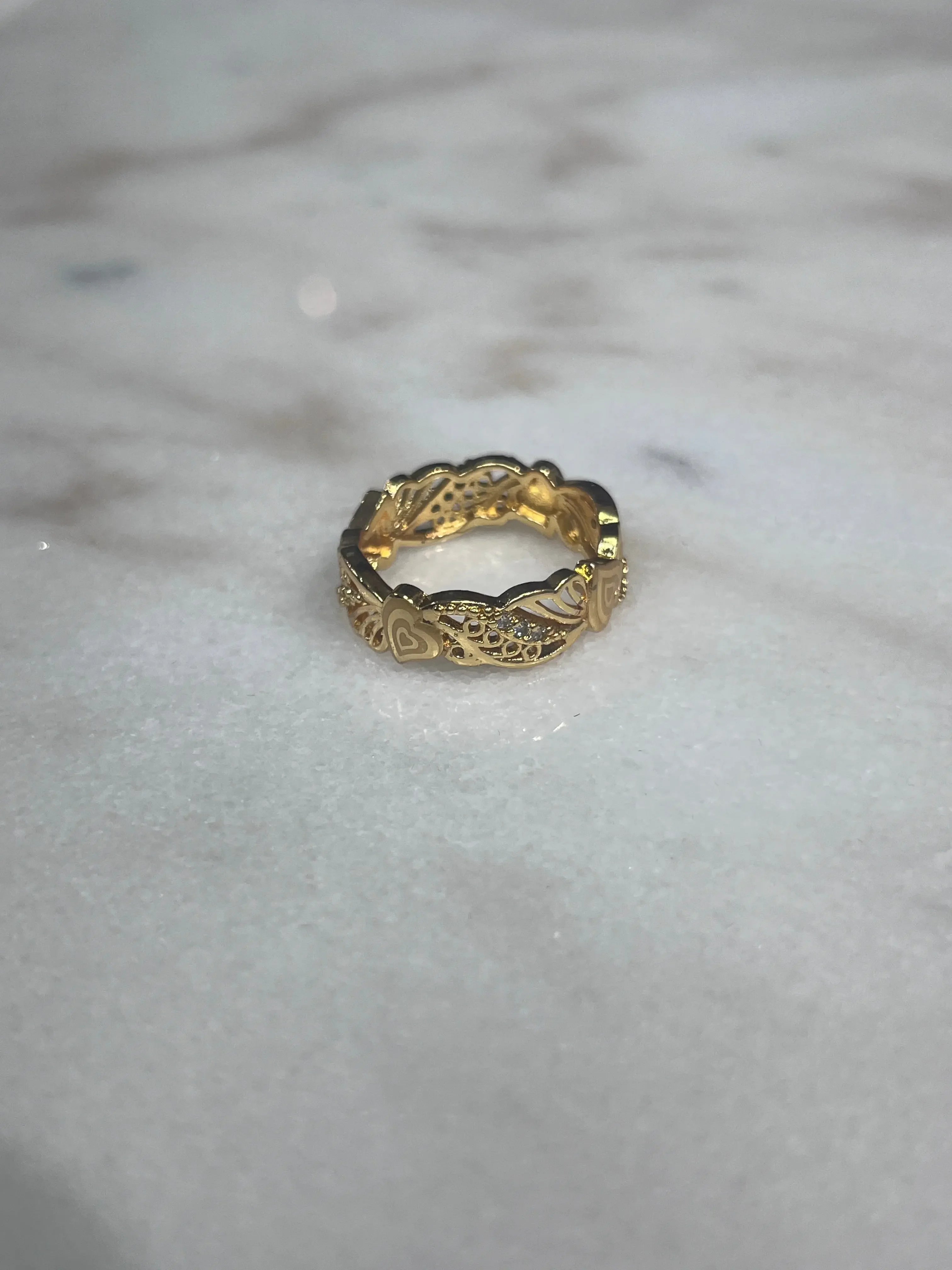 Elegance in Every Detail: The Dibleh Ring Palestinian Elegance