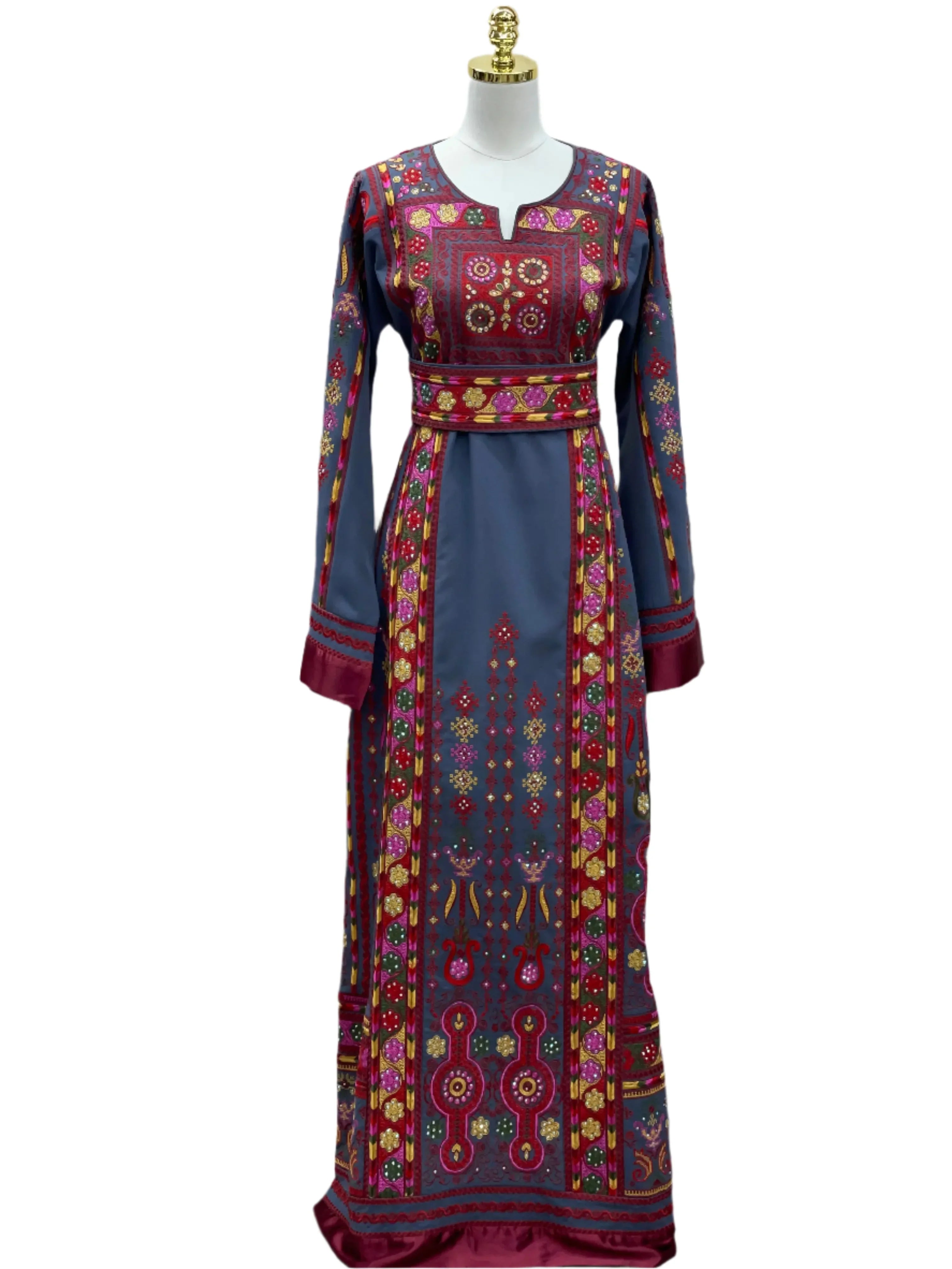 Thoub Al-bireh: Tradition Meets Modern Elegance - Palestinian Elegance