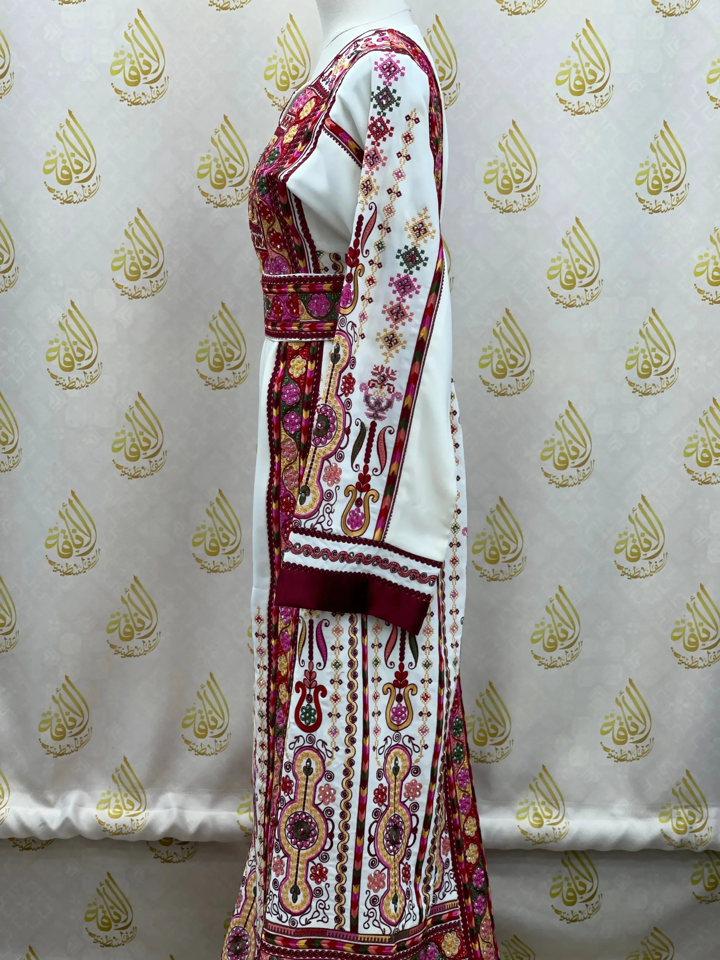 Thoub Al-bireh: Tradition Meets Modern Elegance - Palestinian Elegance