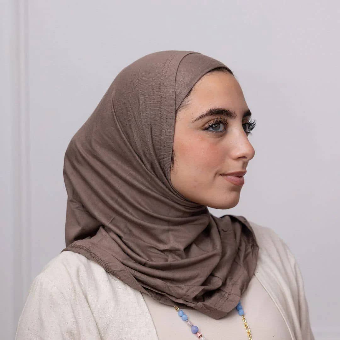 Syrian Cotton Two-Piece Hijab is crafted from high-quality