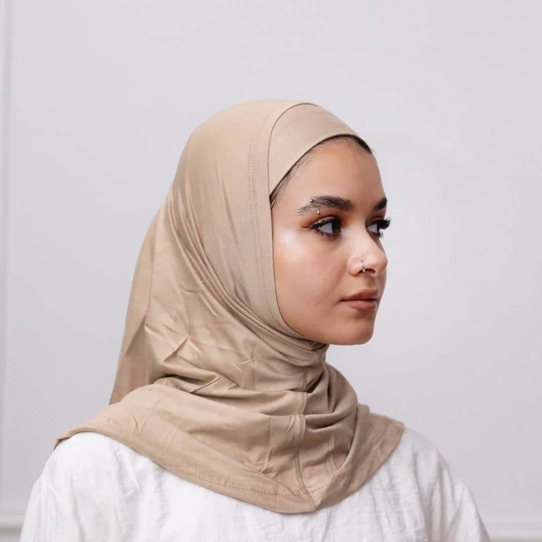 Syrian Cotton Two-Piece Hijab is crafted from high-quality