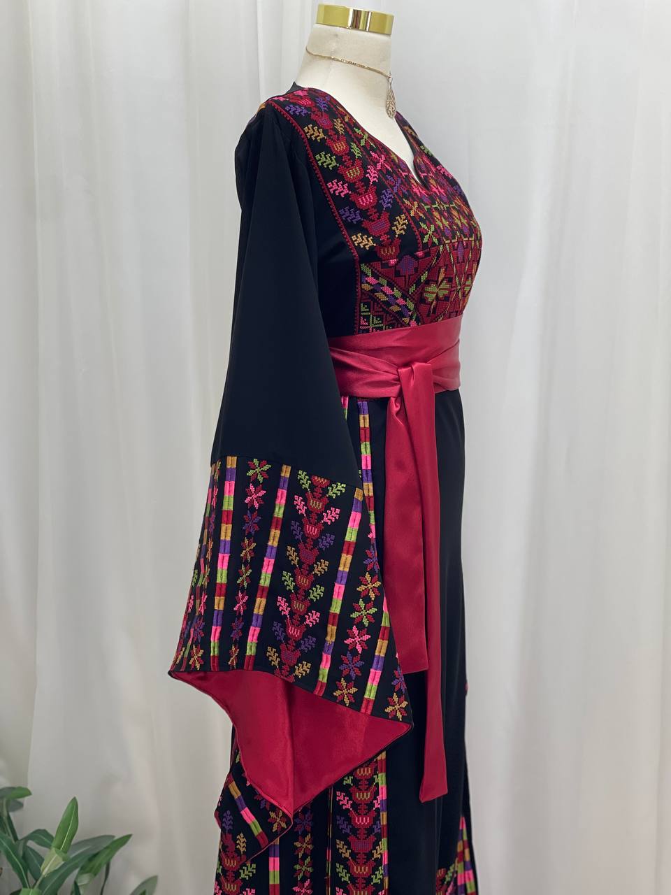 Ward Al-Turath Embroidered Thobe