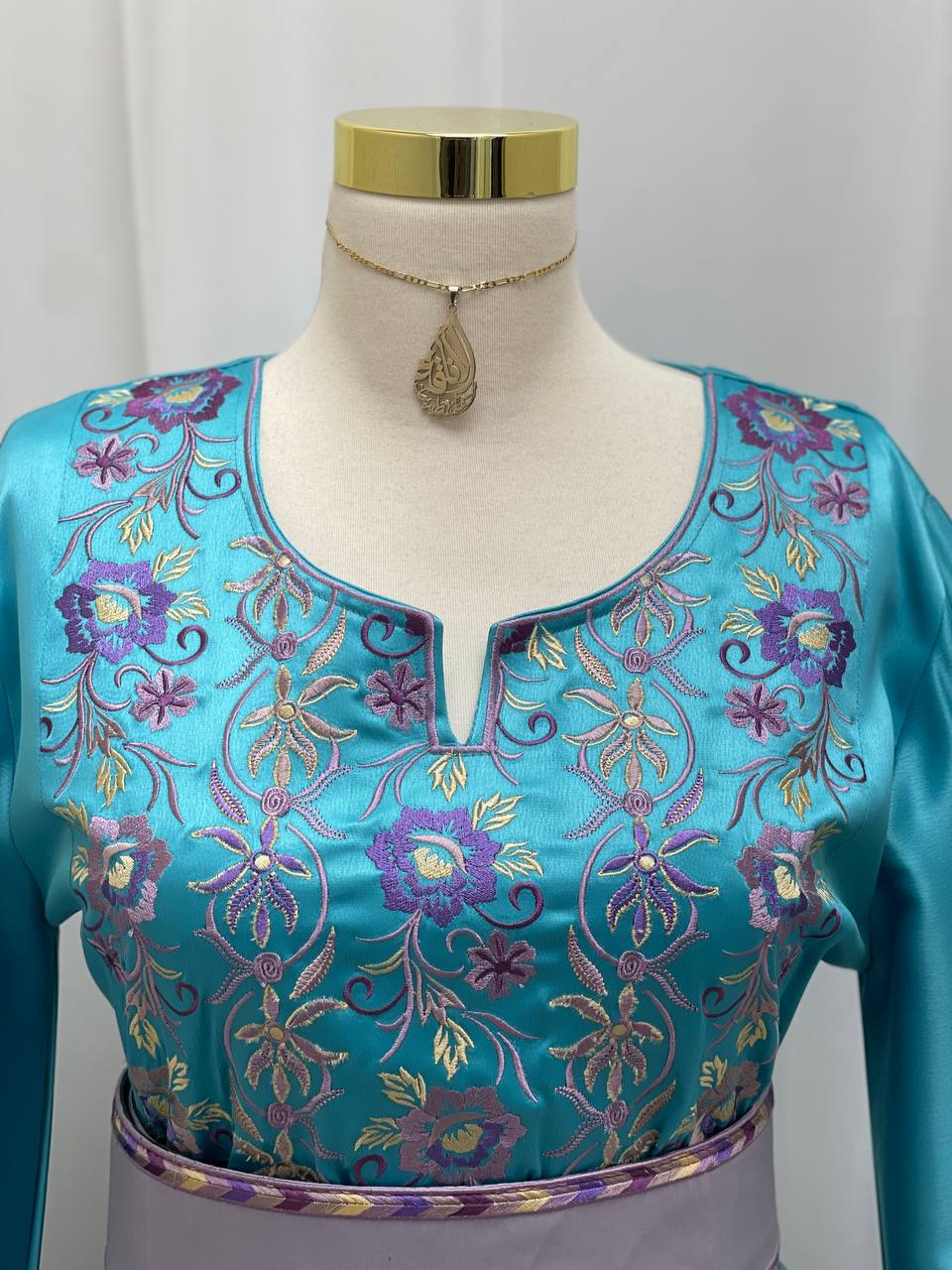 Turquoise Heritage Elegance Thobe - Palestinian Elegance
