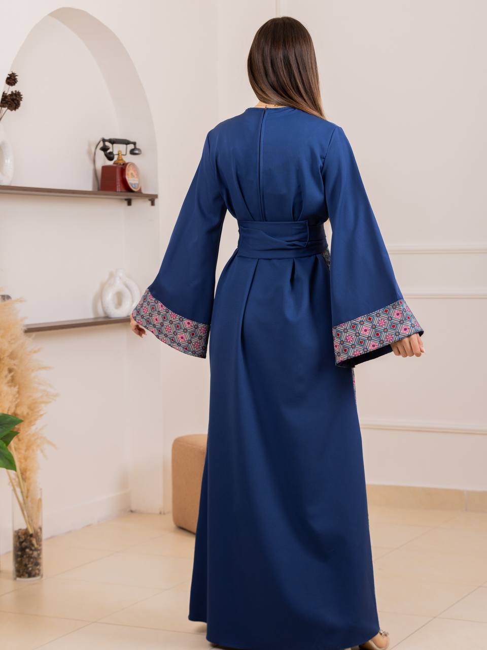 Heritage Grace Embroidered Thobe