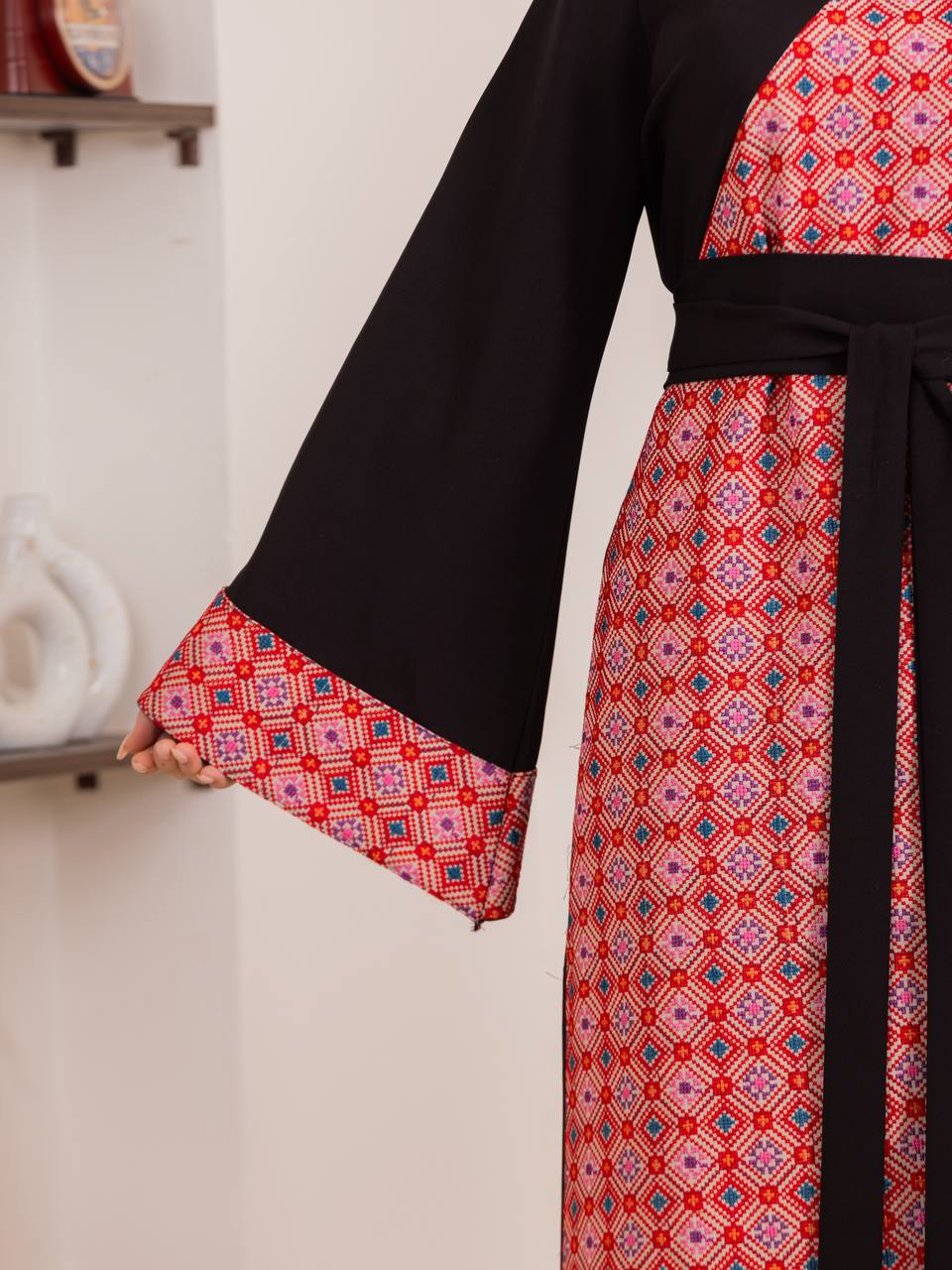 Heritage Grace Embroidered Thobe