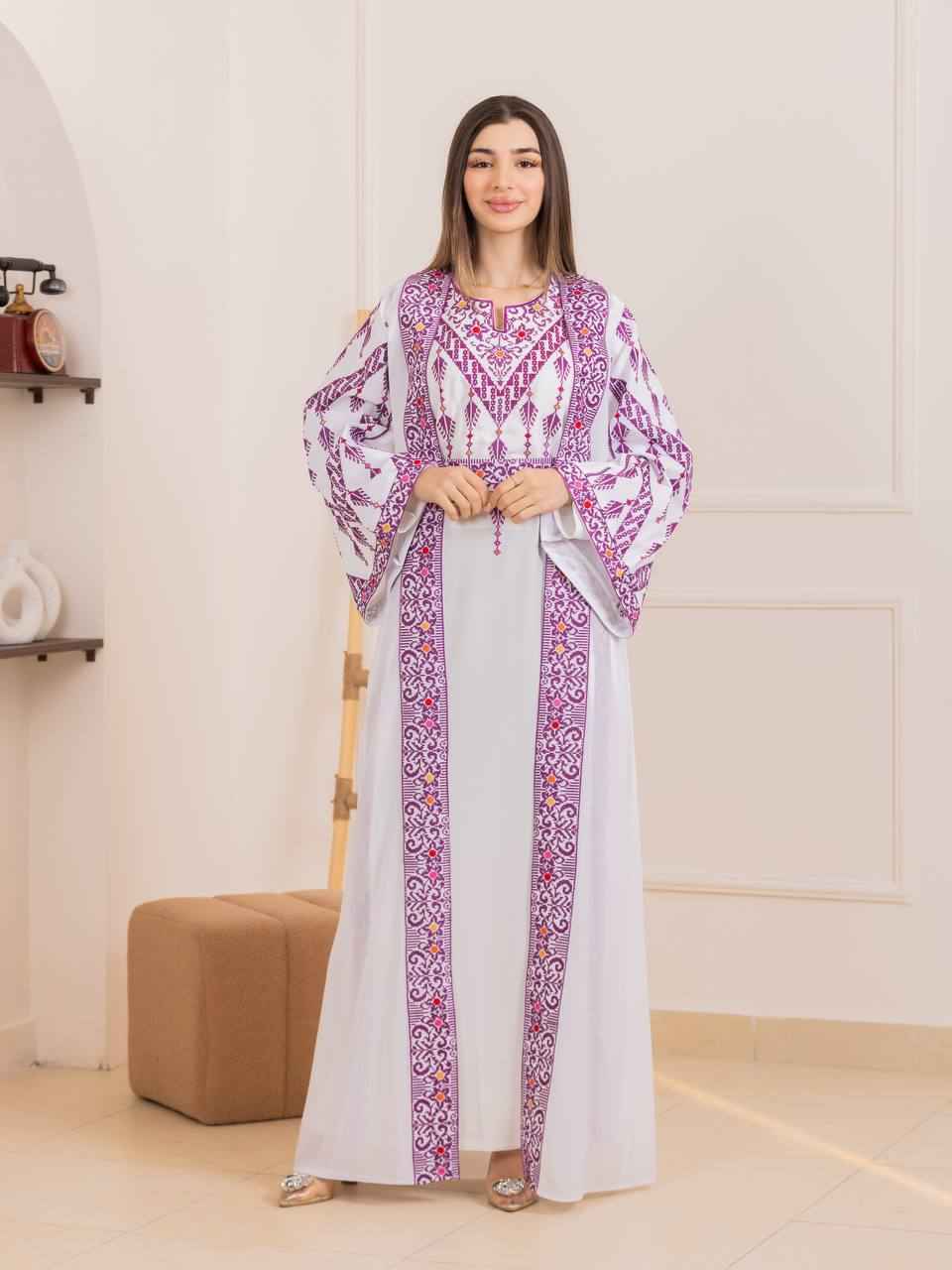 Layal Al-Quds Embroidered Bisht Set