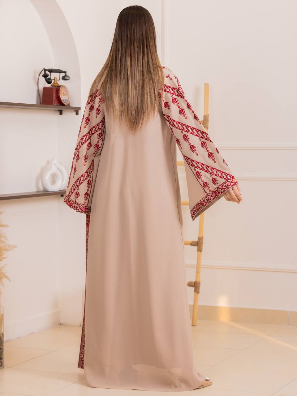 Layal Al-Quds Embroidered Bisht Set