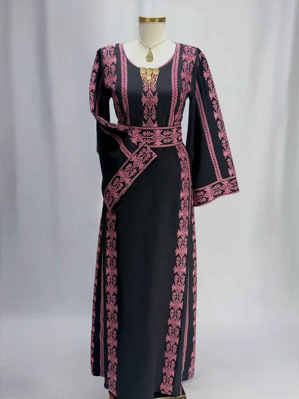 Thobe Noor Al-Balad