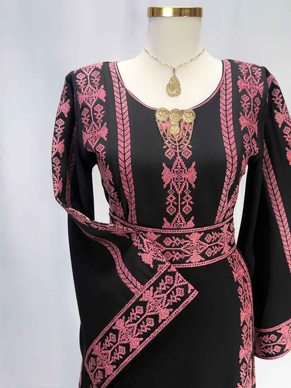 Thobe Noor Al-Balad