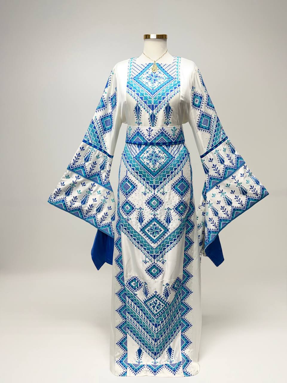 Royal Heritage Bridal Thobe Set