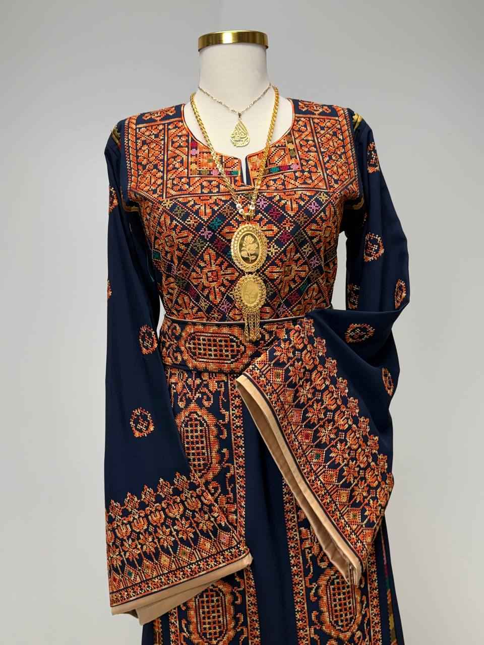 Thobe Aroq Al-Onsa Heritage Dress