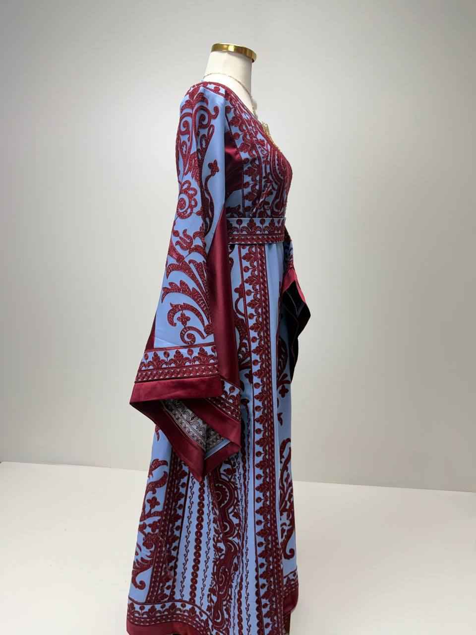 Thobe Raneem Al-Zamrud
