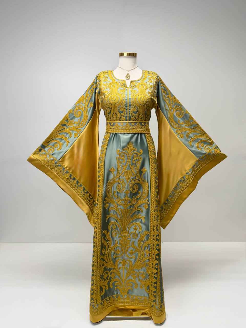 Thobe Zamrud Al-Sultan