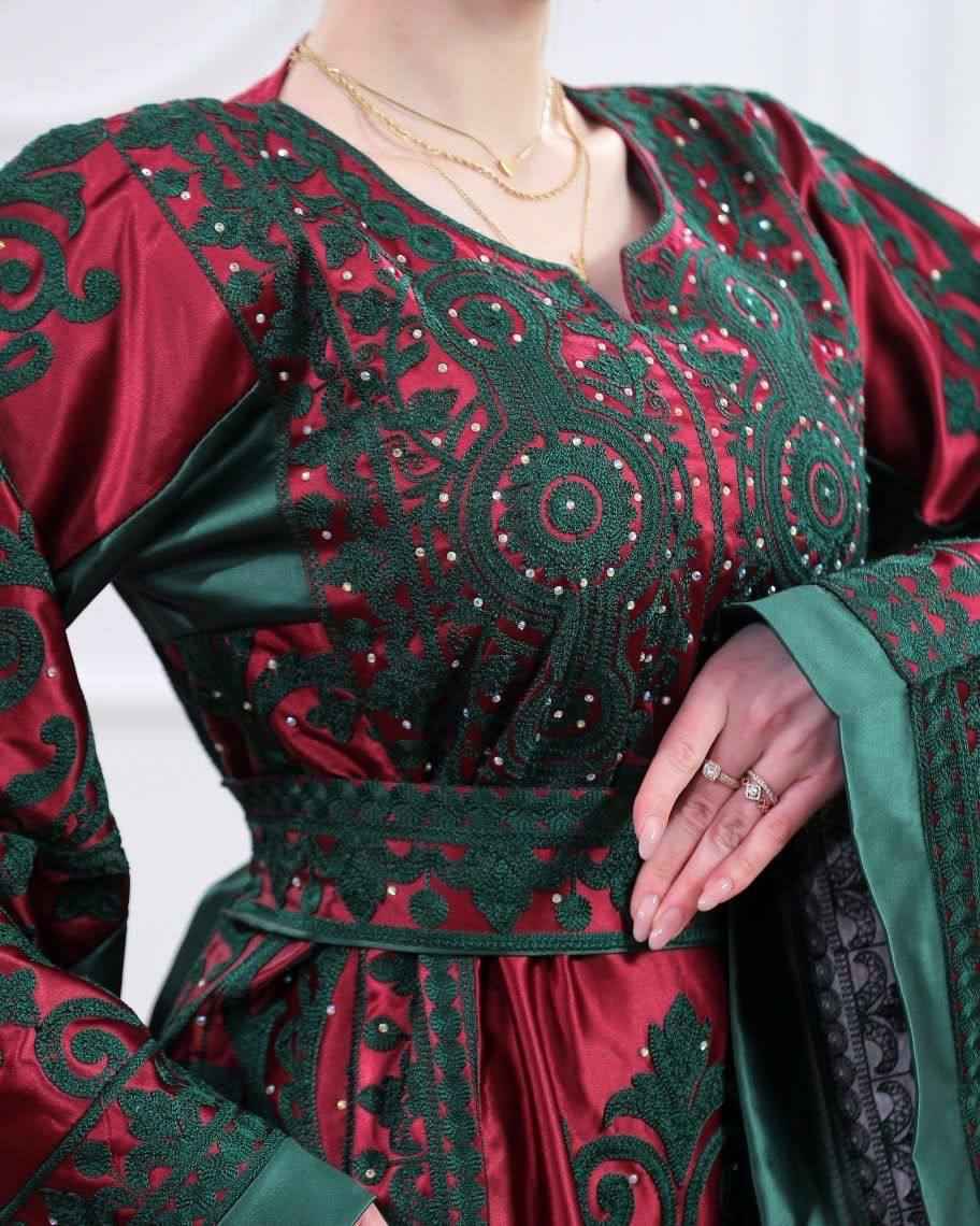 Thobe Jawharat Al-Zamrud