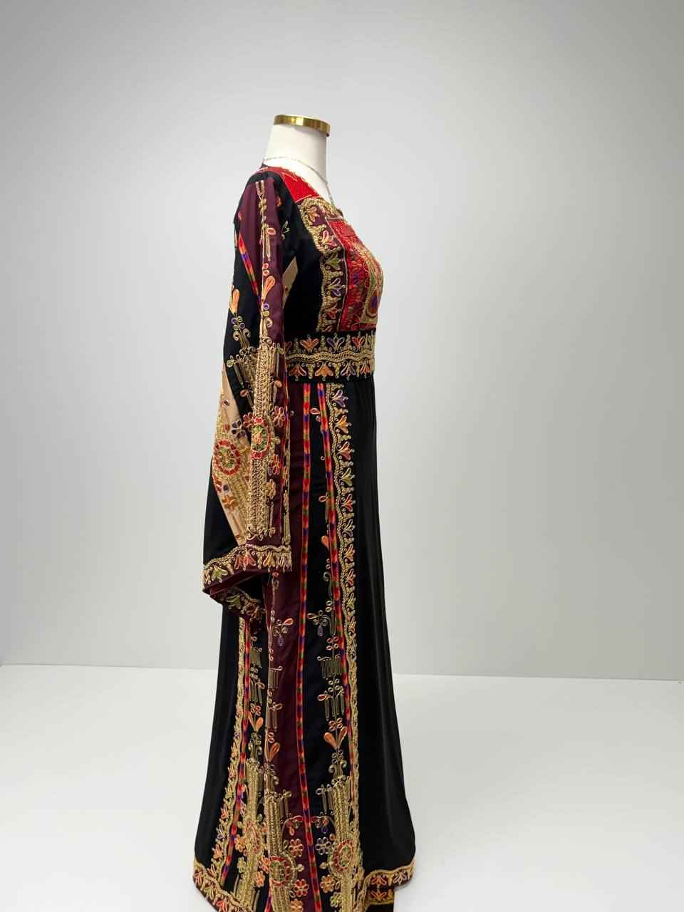 Thobe Kanz Al-Turath