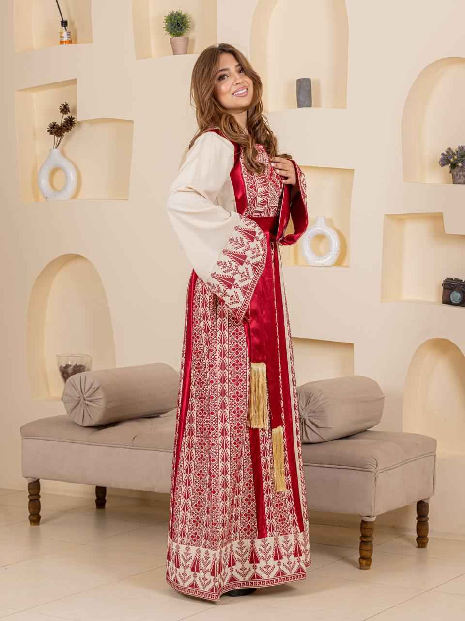 Thobe Basmat Al-Tatreez