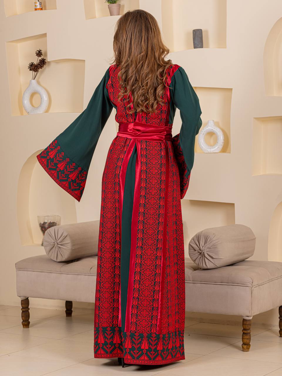 Thobe Basmat Al-Tatreez