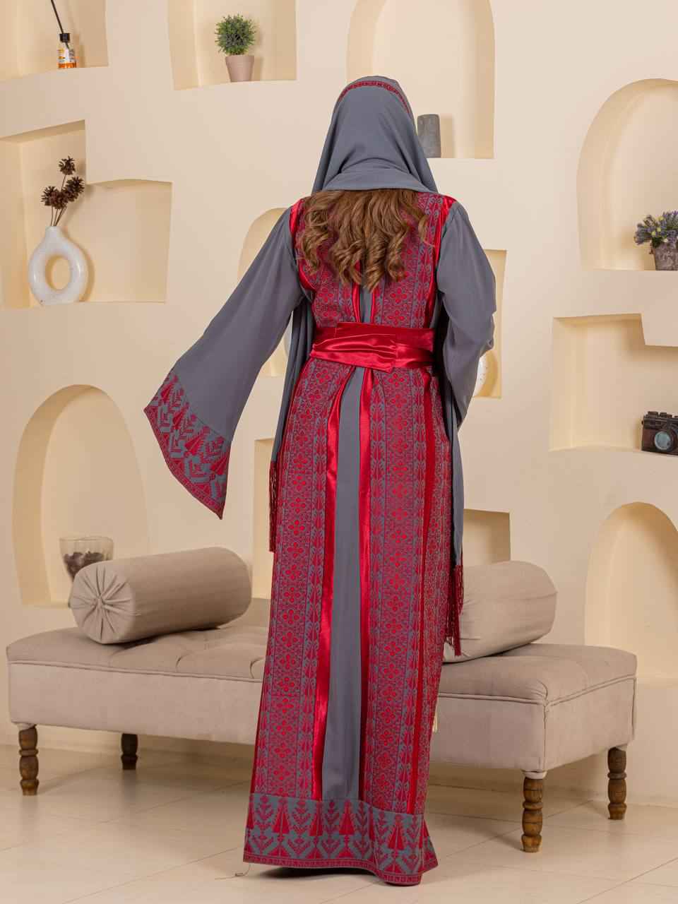 Thobe Basmat Al-Tatreez