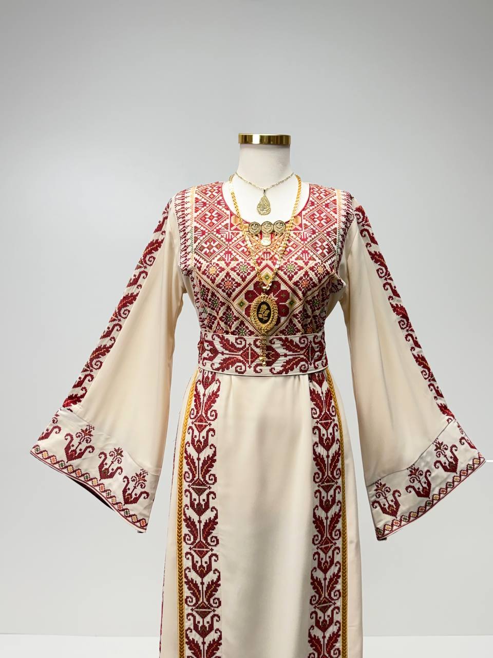 Thobe Layali Al-Quds - Palestinian Elegance