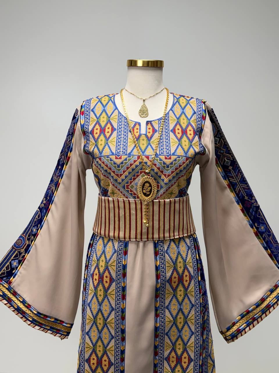 Thobe Royal Prism Heritage