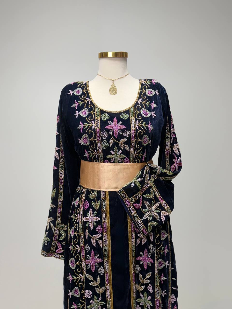 Thobe Nour Al-Layl – Hand Beaded Velvet Edition