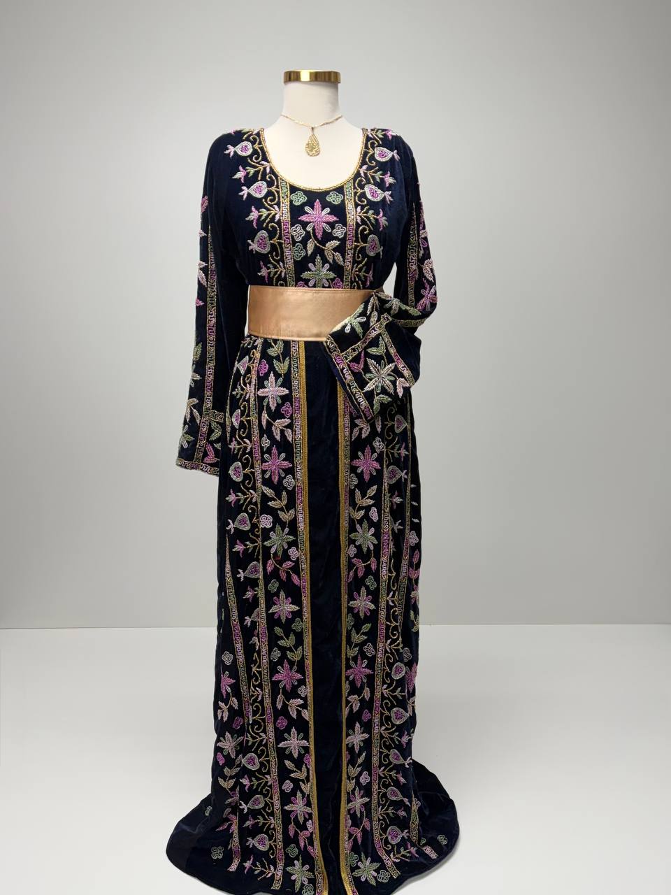 Thobe Nour Al-Layl – Hand Beaded Velvet Edition