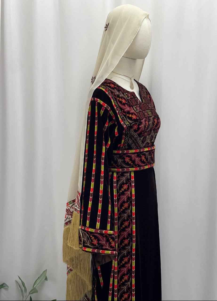 Ivory Heritage Embroidered Shawl