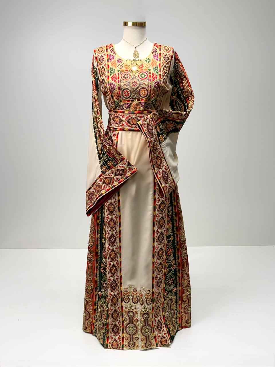 Karmel Queen Embroidered Thobe