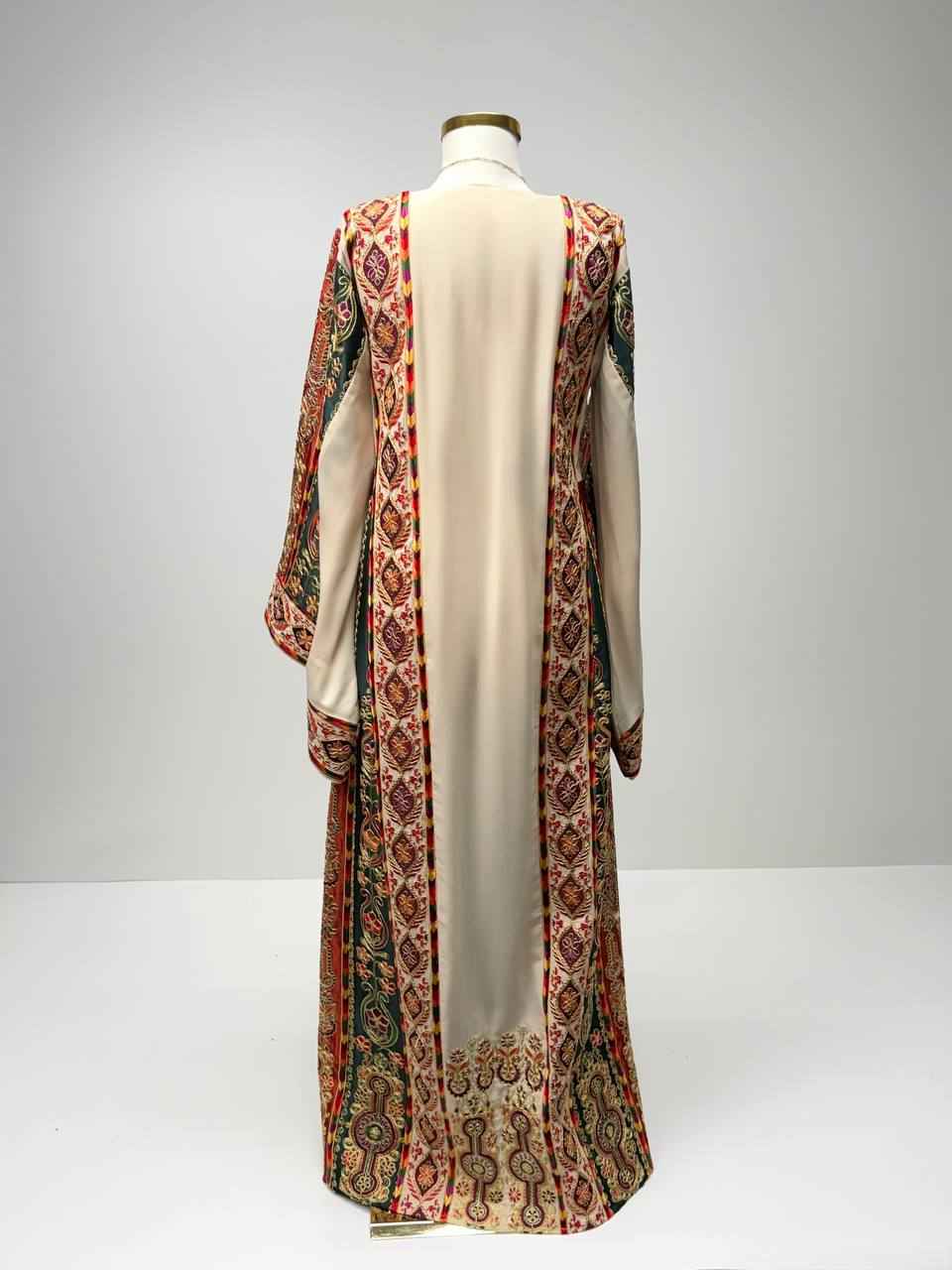 Karmel Queen Embroidered Thobe