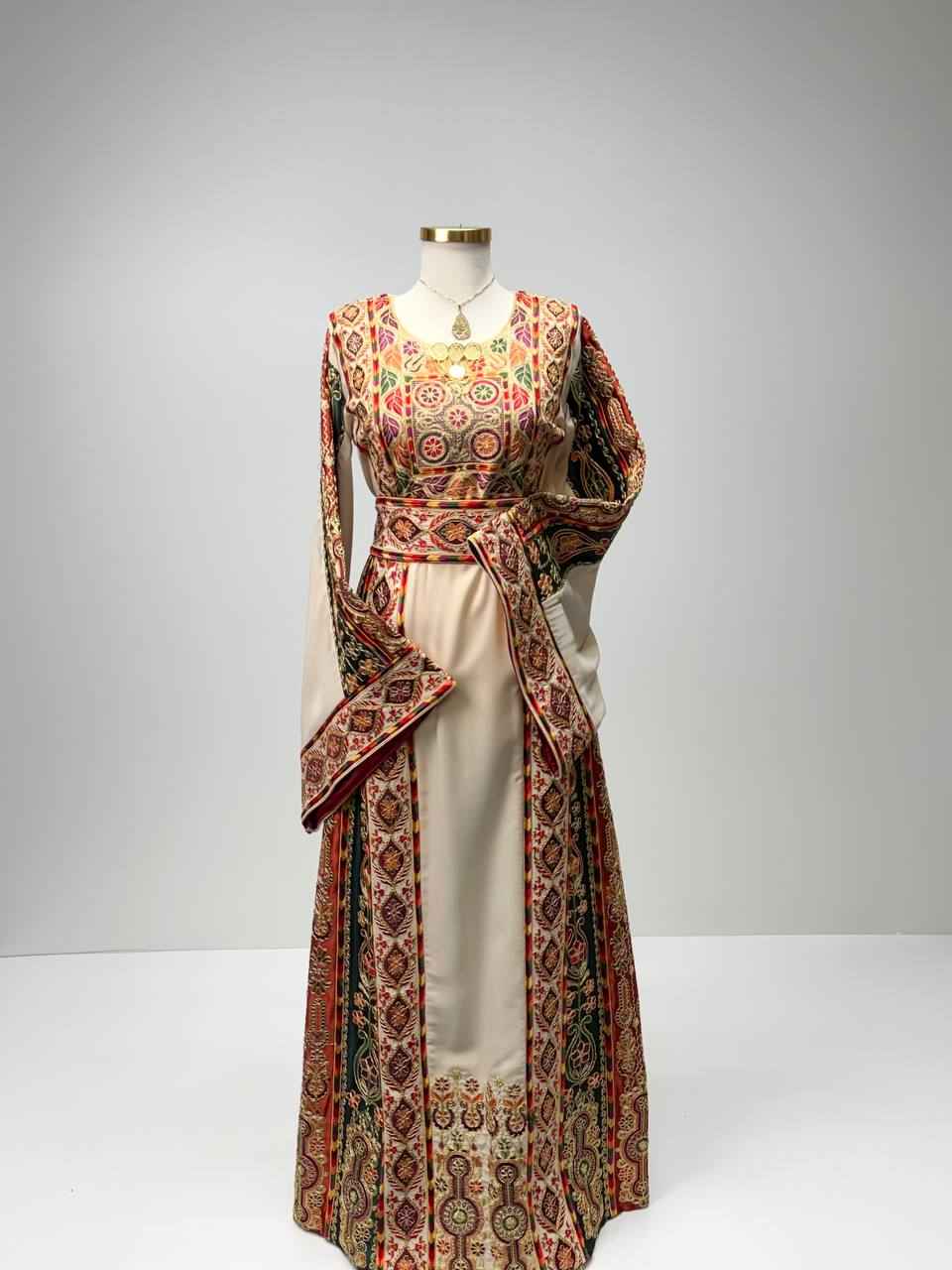Karmel Queen Embroidered Thobe