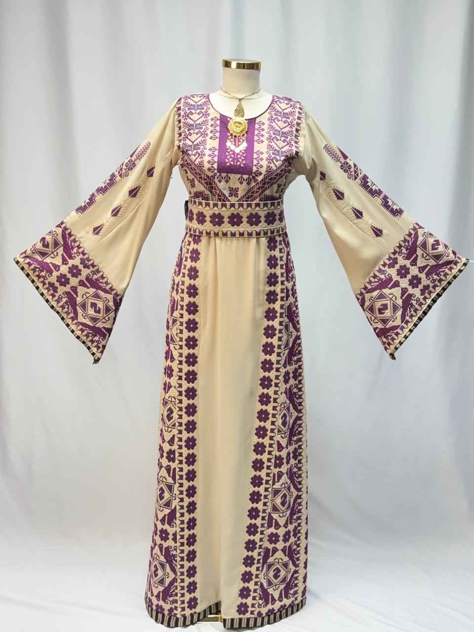 Heritage Safa Embroidered Thobe