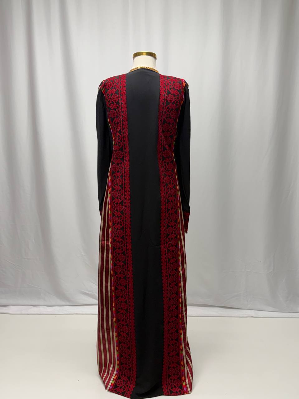 Rawan Heritage Saya Thobe