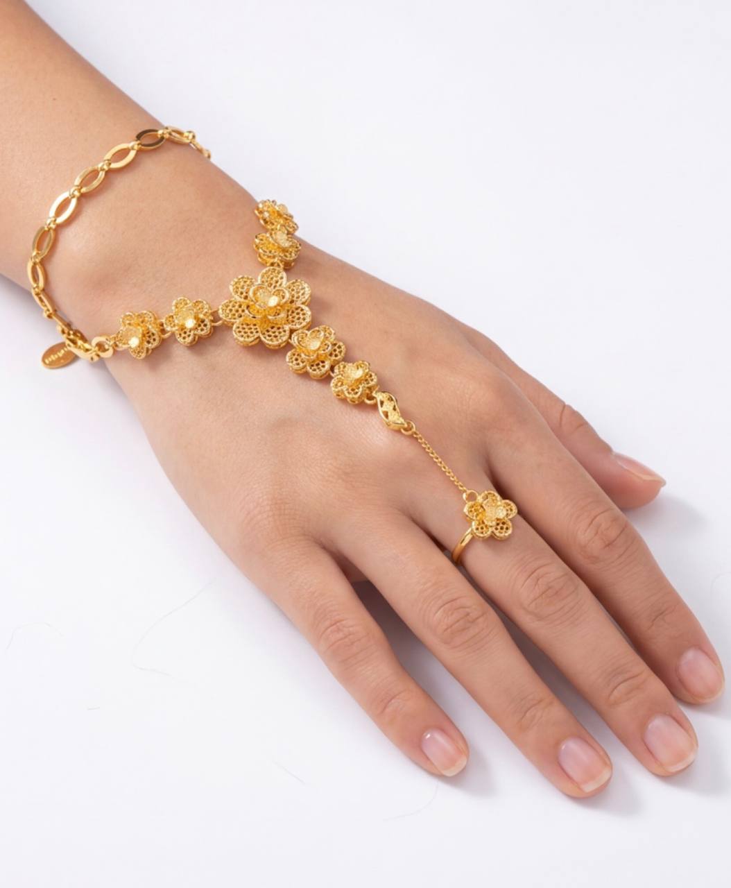 Golden Zahra Hand Chain