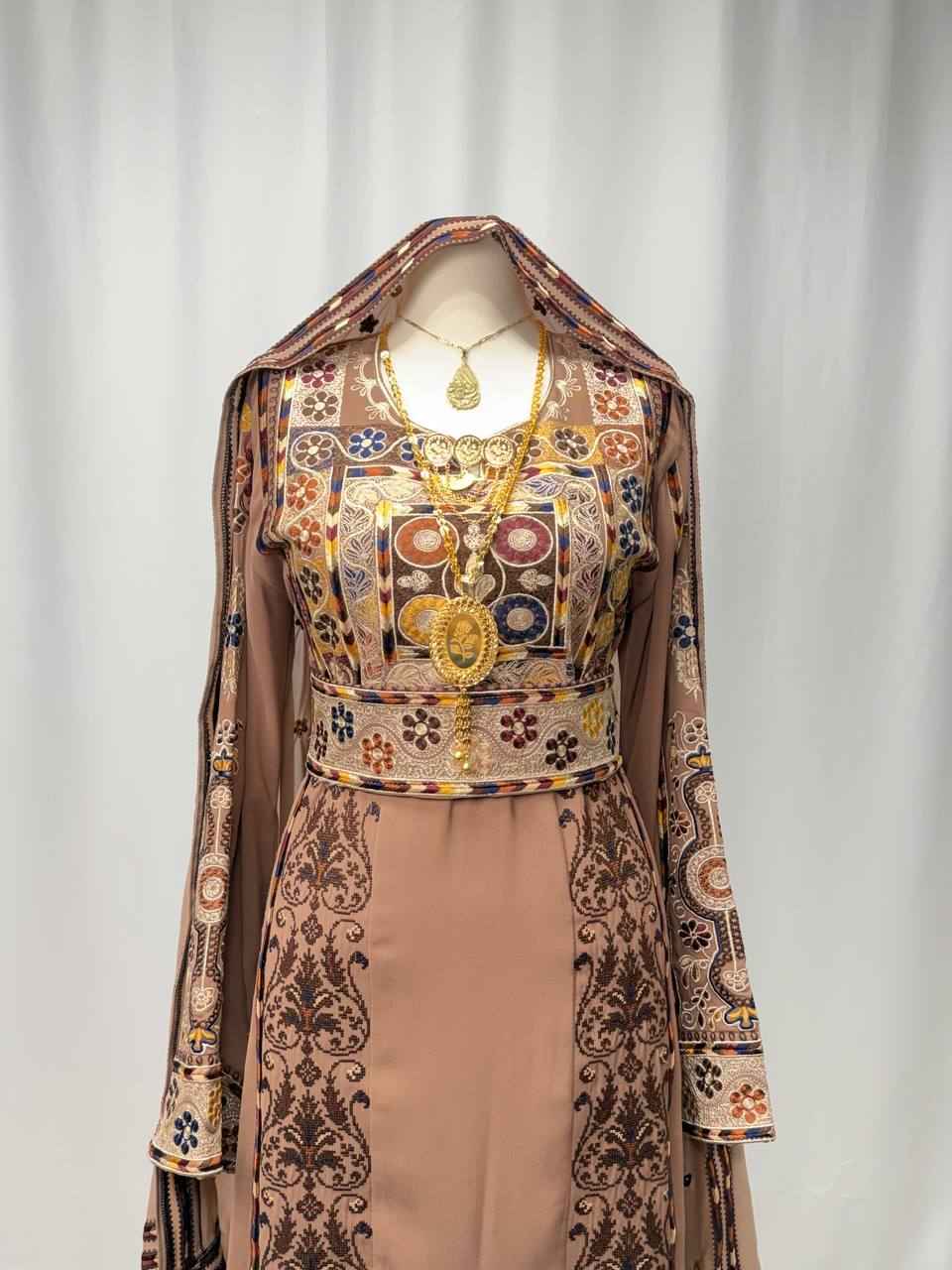 Sienna Embroidered Heritage Thobe