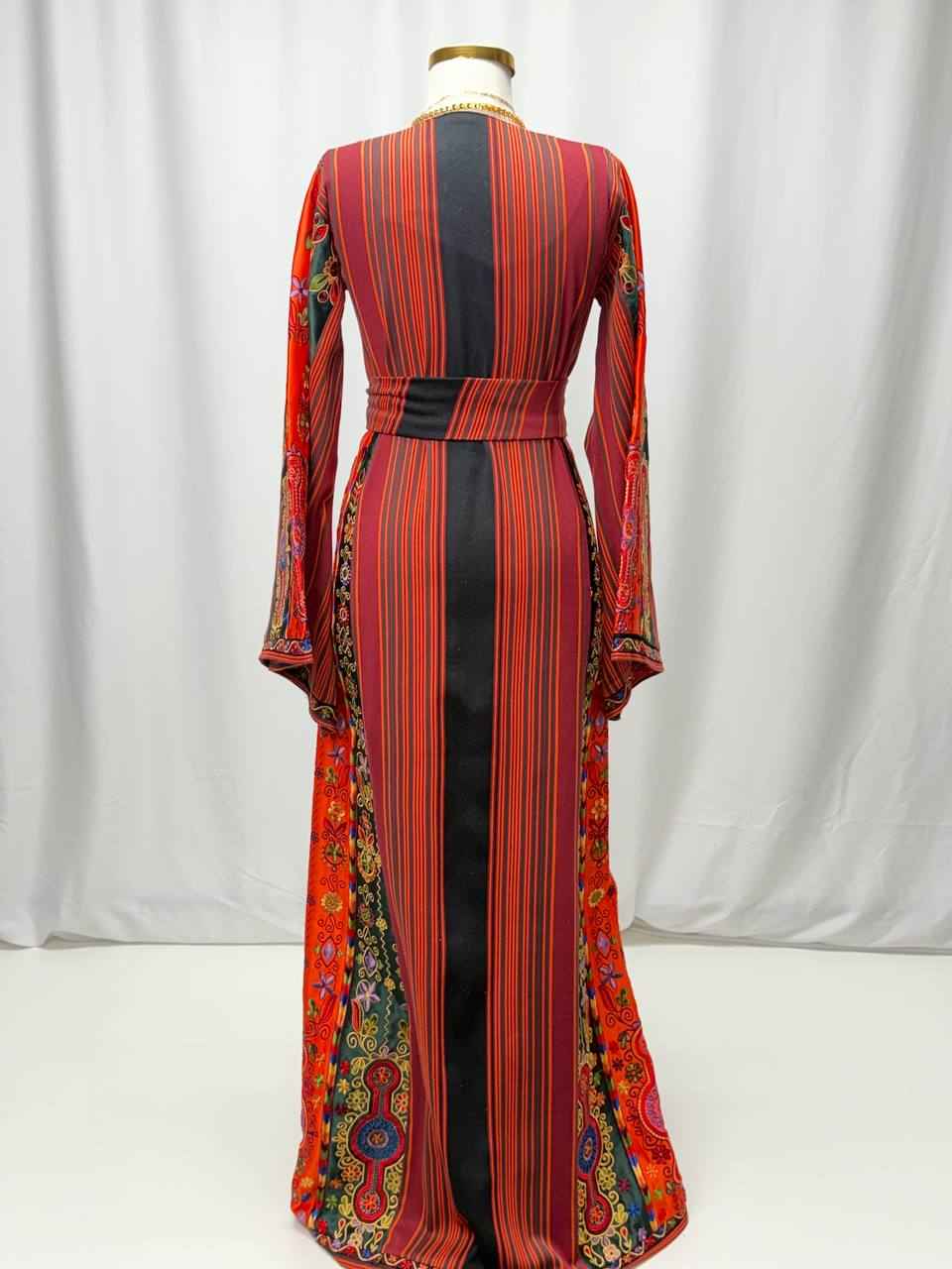 Raneem Majdalawi Heritage Thobe