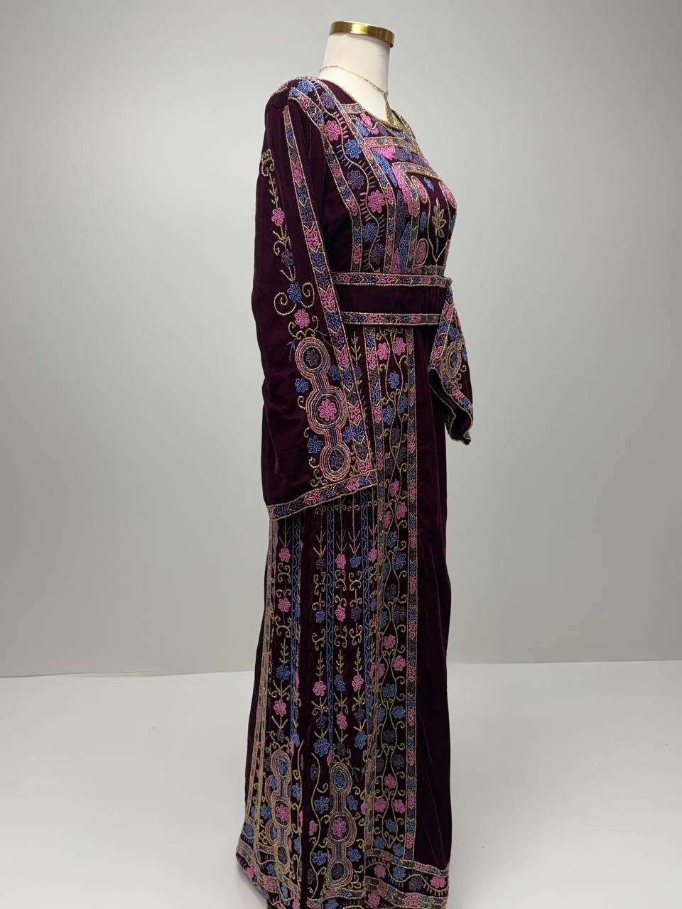 Velora Hand-Beaded Velvet Thobe