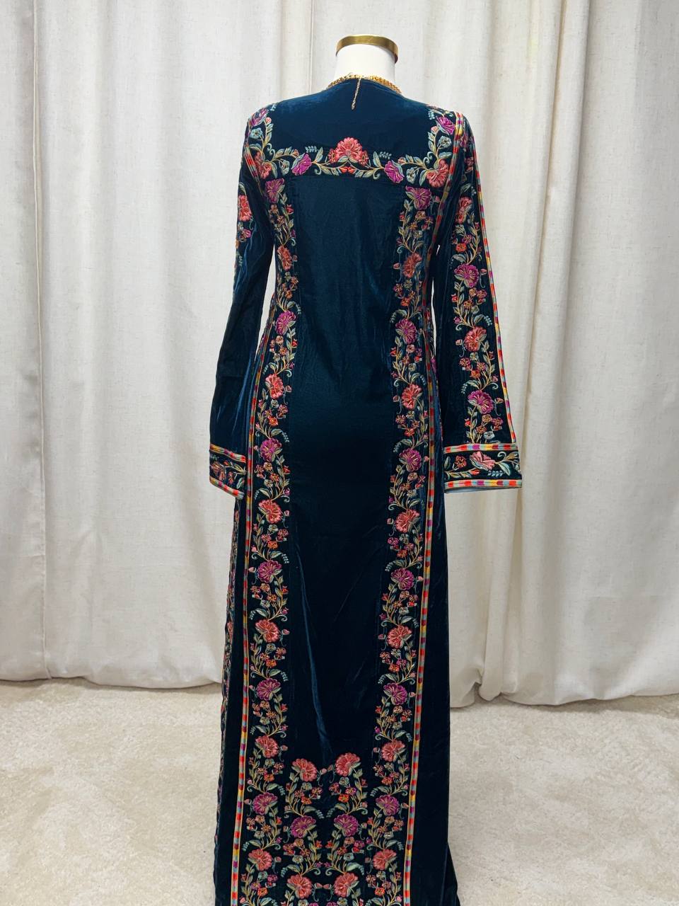 Razan Petrol Velvet Heritage Thobe