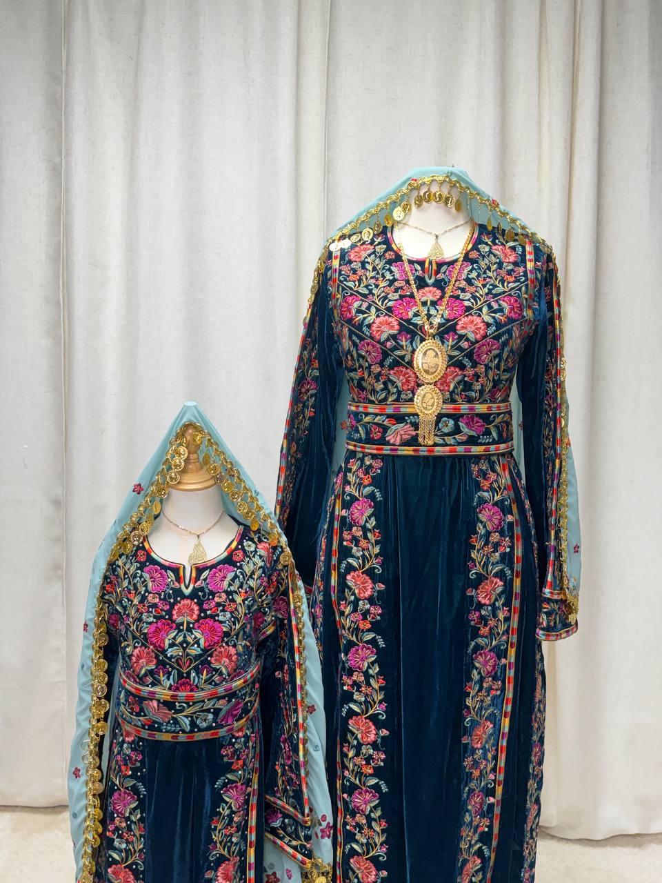 Razan Petrol Velvet Heritage Thobe