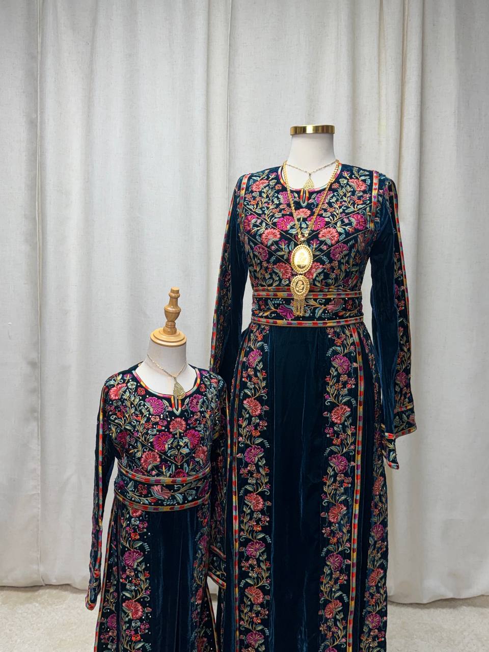 Razan Petrol Velvet Heritage Thobe