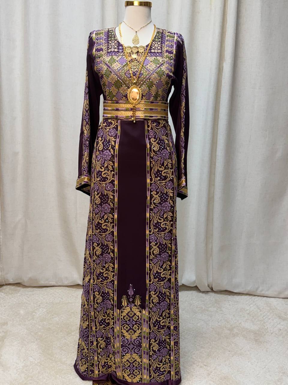 Maysara Embroidered Thobe