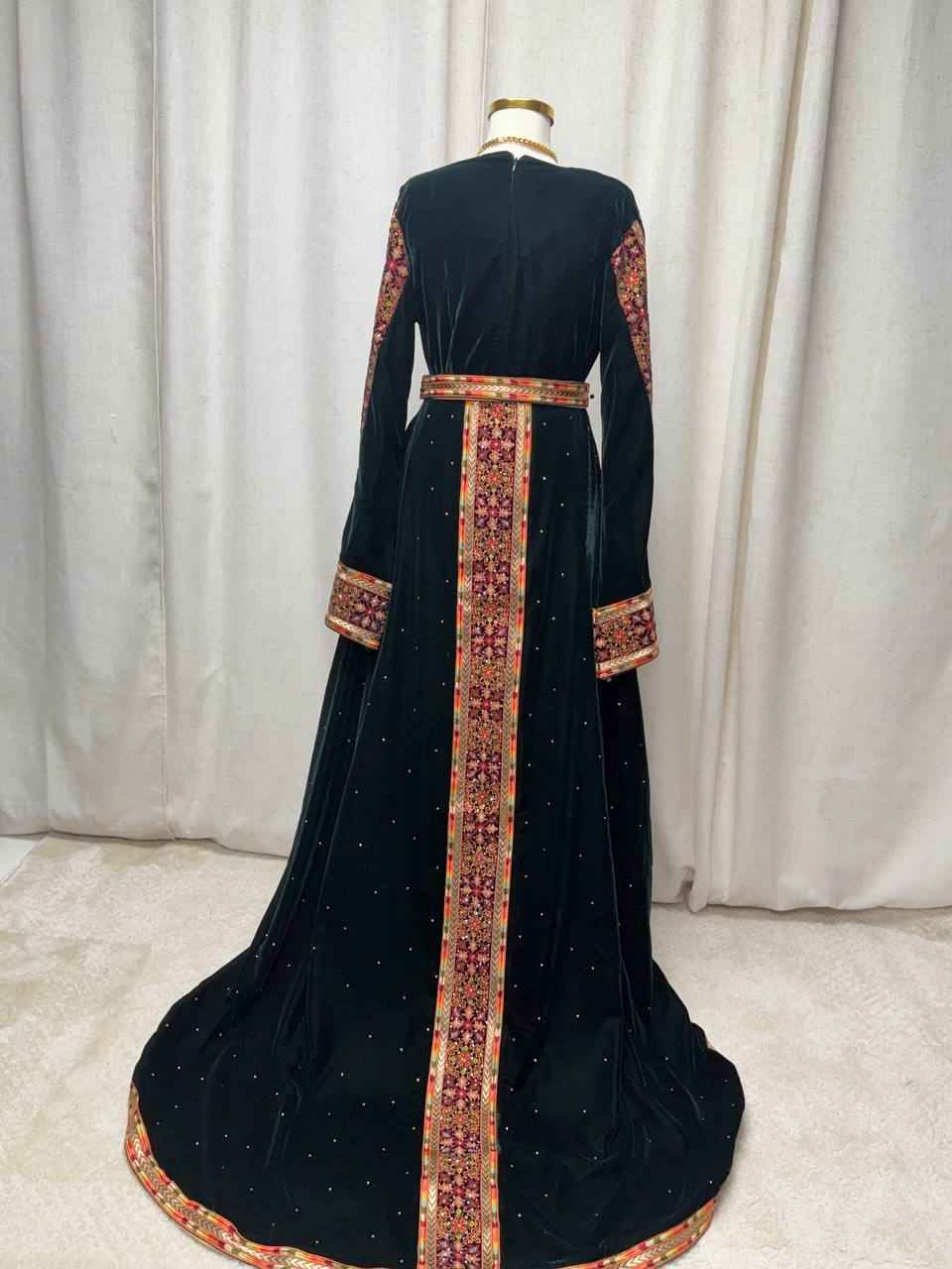 Sarah Velvet Heritage Thobe