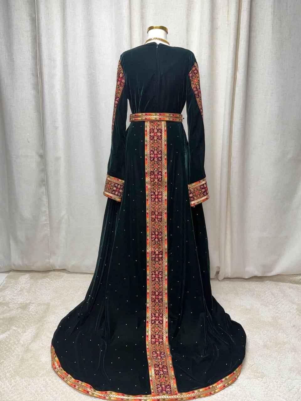 Sarah Velvet Heritage Thobe