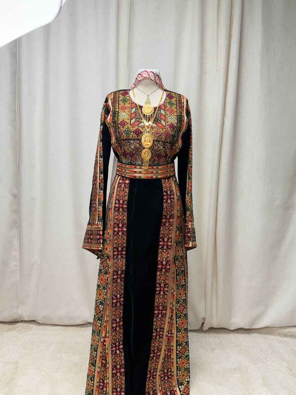 Sarah Velvet Heritage Thobe