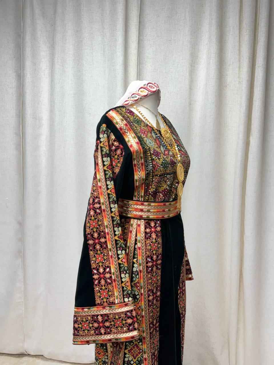 Sarah Velvet Heritage Thobe