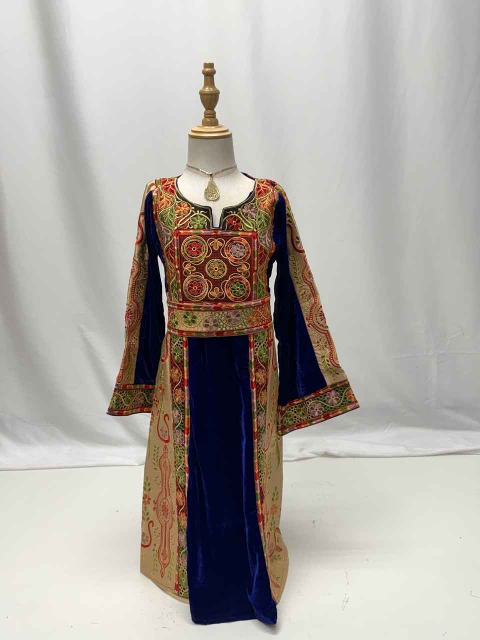 Andaleeb Heritage Kids’ Velvet Thobe