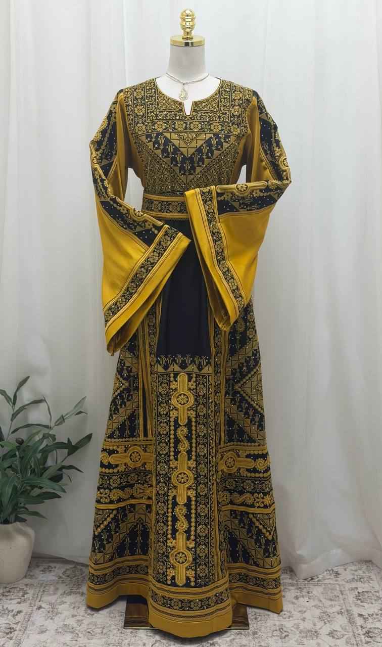 Noor Al Ard Satin Thobe