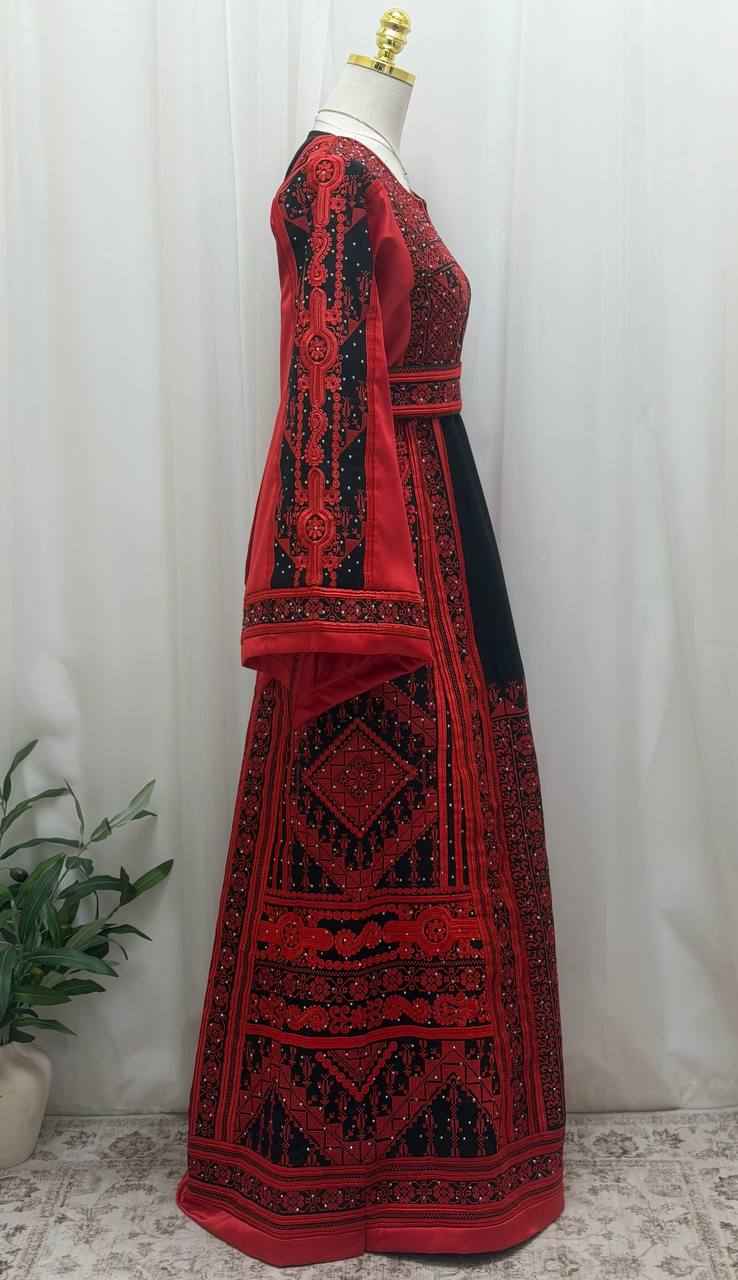 Noor Al Ard Satin Thobe